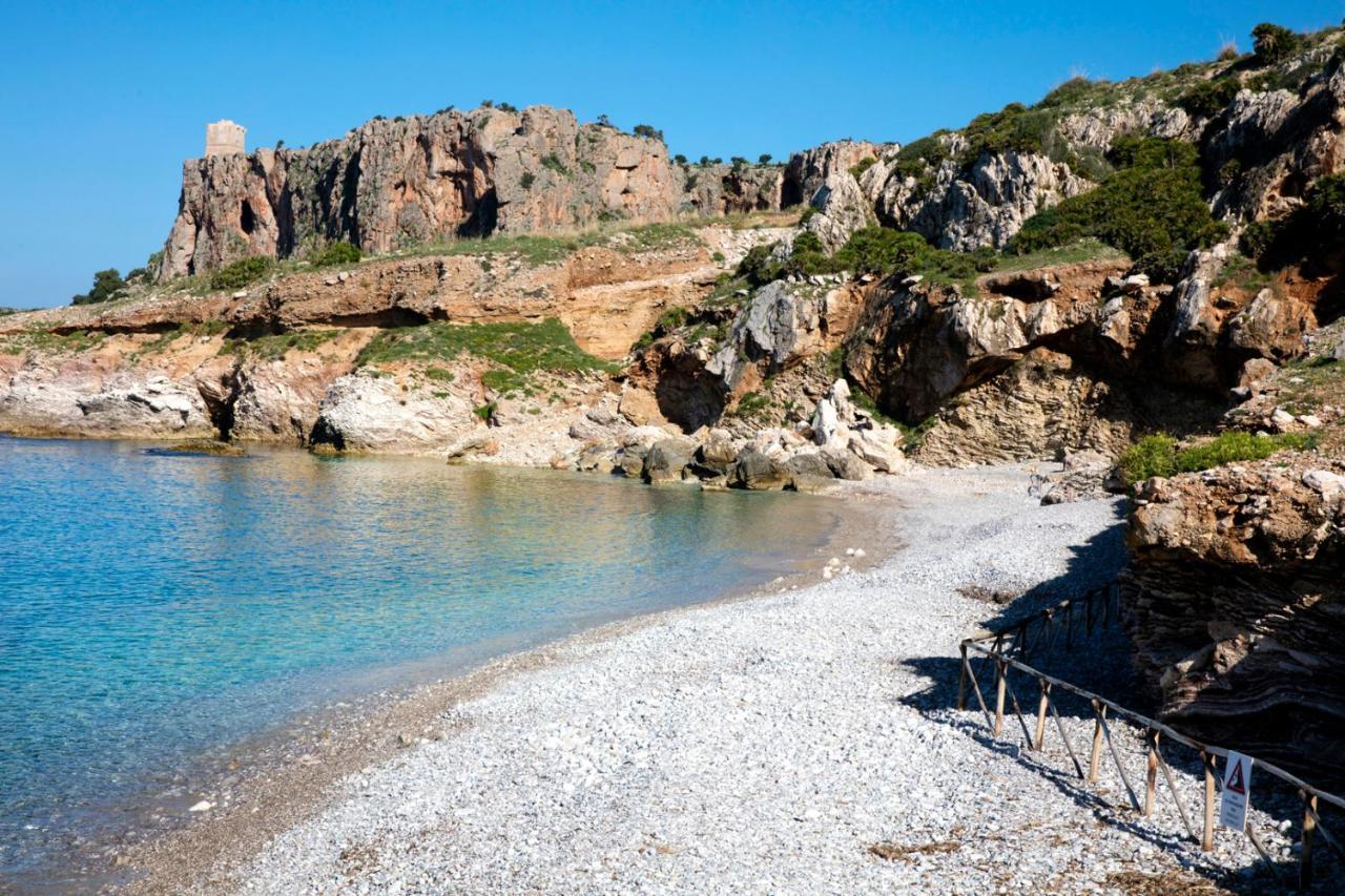 Perla Di Mare Appartamenti กัสเตลลุซโซ ภายนอก รูปภาพ